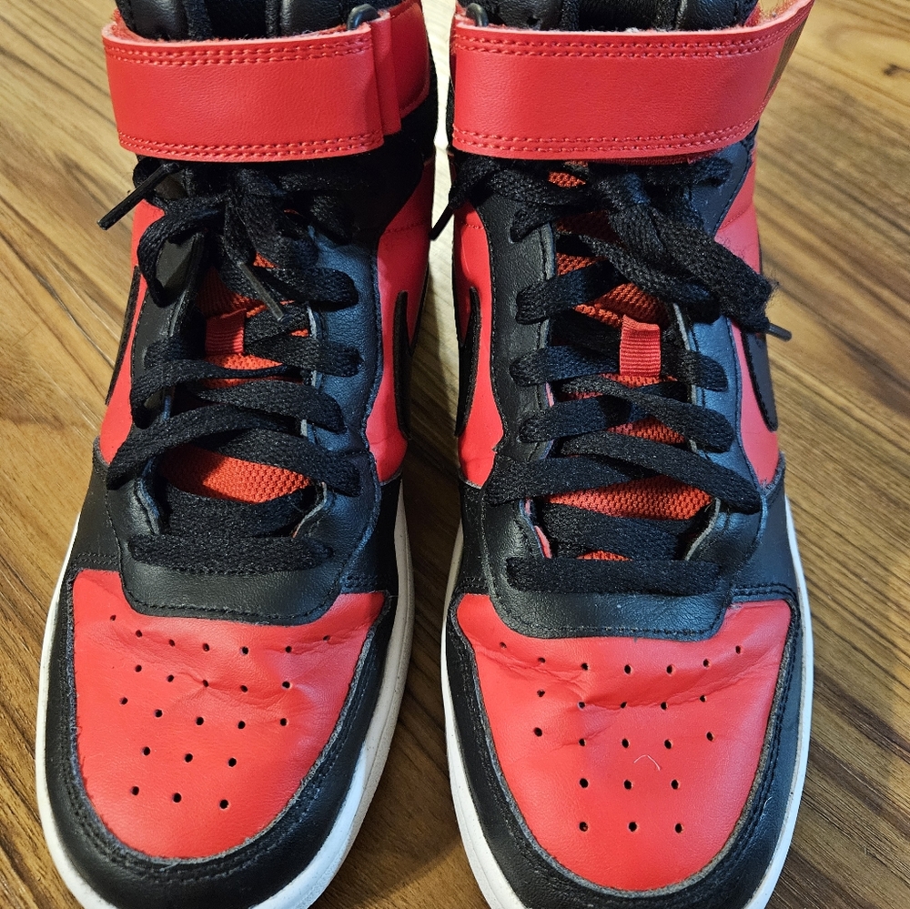 Nike Youth Court Borough Mid 2